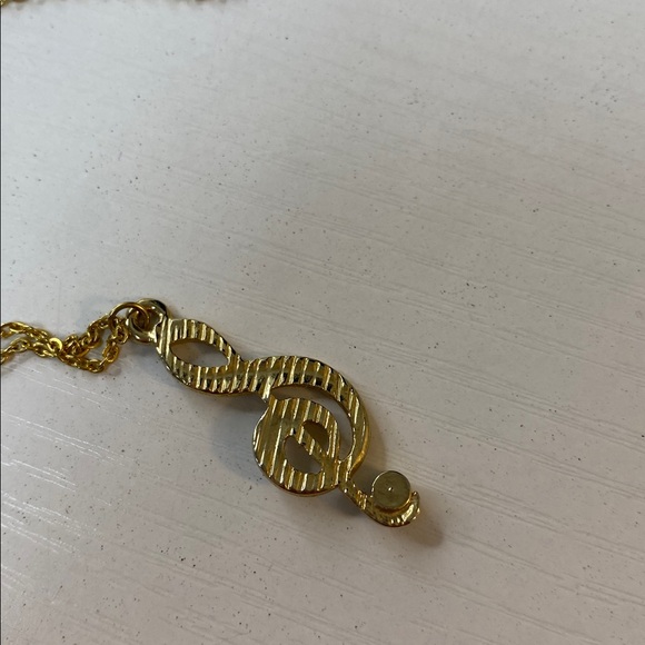 Gold Tone music Treble Clef Pendant Necklace - Picture 4 of 4